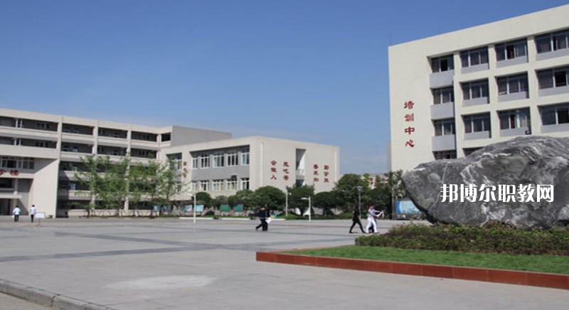 宜良縣職業(yè)高級中學(xué)2021年報名條件、招生要求、招生對象