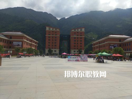 怒江州民族中等專業(yè)學(xué)校2021年學(xué)費、收費多少
