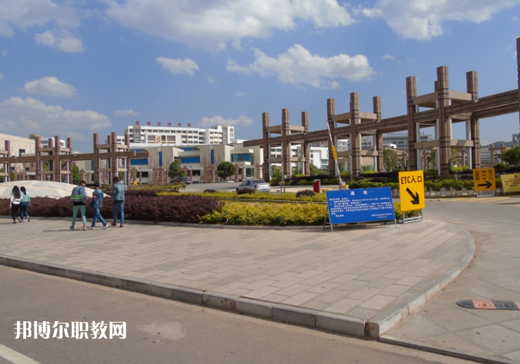 楚雄機(jī)械電子職業(yè)技術(shù)學(xué)校2021年報名條件、招生要求、招生對象