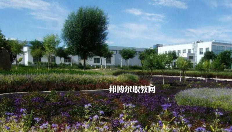 楚雄醫(yī)藥高等專(zhuān)科學(xué)校2021年招生簡(jiǎn)章