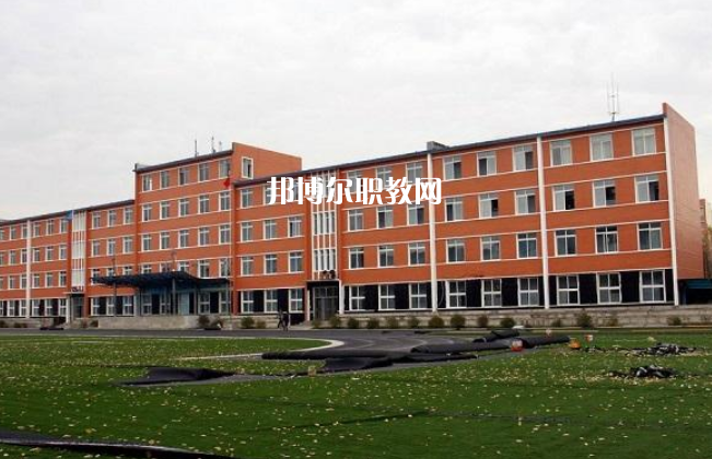 云南楚雄工業(yè)學(xué)校怎么樣、好不好