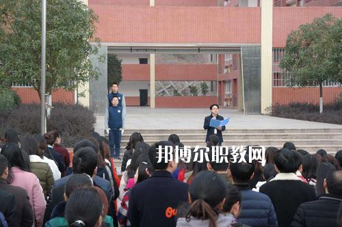 達(dá)縣亭子職業(yè)高級(jí)中學(xué)怎么樣、好不好