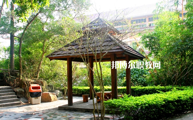 石家莊2021年上中?？梢钥即髮W(xué)嗎