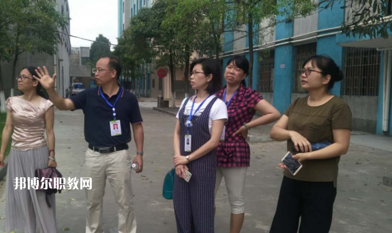 鶴山職業(yè)技術(shù)學校怎么樣、好不好