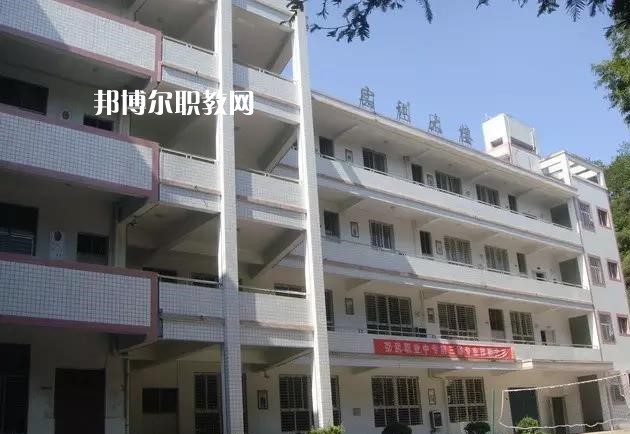 重慶五里店職業(yè)中學(xué)2022年報名條件、招生要求、招生對象 
