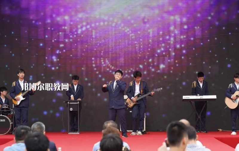 南京中華中等專業(yè)學(xué)校怎么樣、好不好