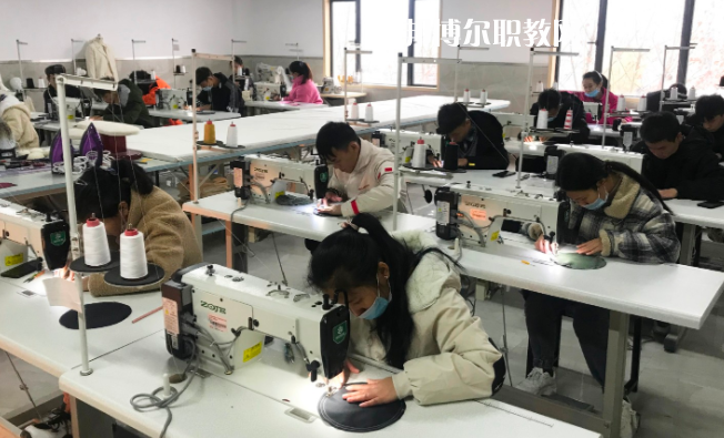 貴州特殊教育中等職業(yè)技術(shù)學(xué)校2022年報(bào)名條件、招生要求、招生對(duì)象