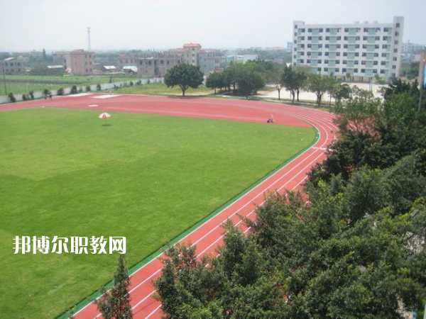 重慶航運旅游學(xué)校怎么樣、好不好