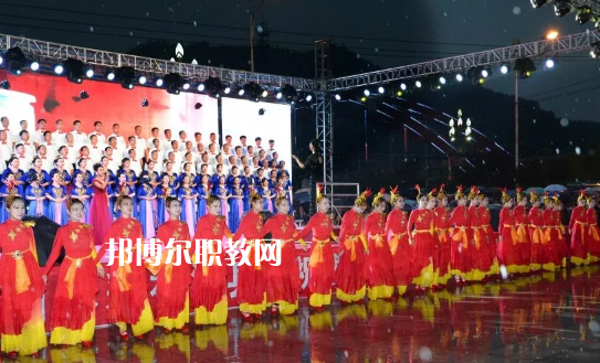 徽縣職業(yè)中專(zhuān)2022年報(bào)名條件、招生要求、招生對(duì)象 