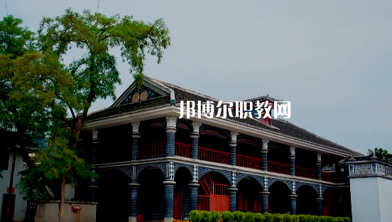 遵義職業(yè)技術(shù)學(xué)校2022年報(bào)名條件、招生要求、招生對象
