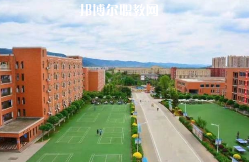 重慶松溉中等職業(yè)技術(shù)學(xué)校2022年報(bào)名條件、招生對(duì)象