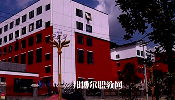 貴州鳳岡縣中等職業(yè)學(xué)校2022年報(bào)名條件、招生要求、招生對(duì)象