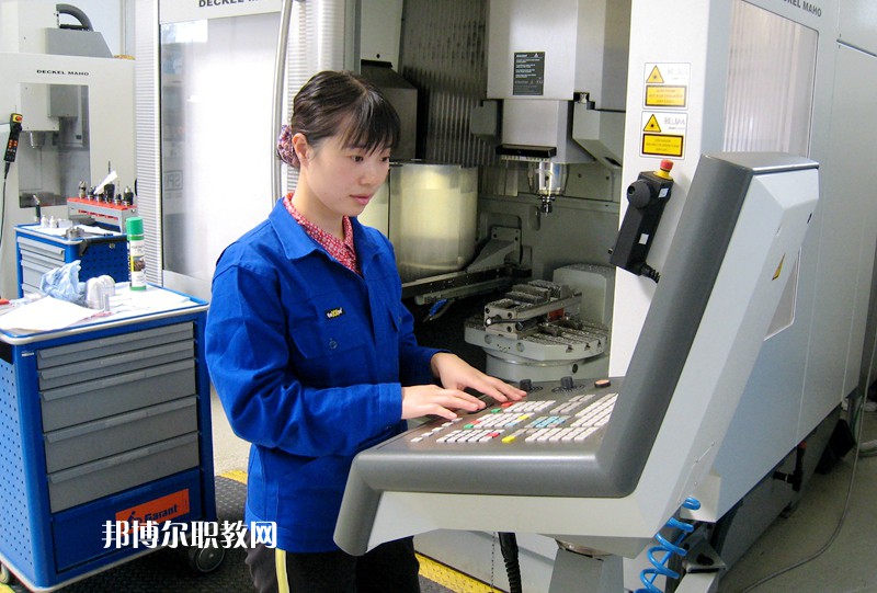 石家莊新世紀(jì)中等專業(yè)學(xué)校2022年報名條件、招生要求、招生對象