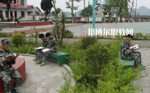 遵義南方白酒中等專(zhuān)業(yè)學(xué)校2022年學(xué)費(fèi)、收費(fèi)多少