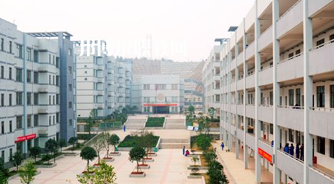 遵義南方白酒中等專業(yè)學(xué)校2022年報(bào)名條件、招生要求、招生對(duì)象