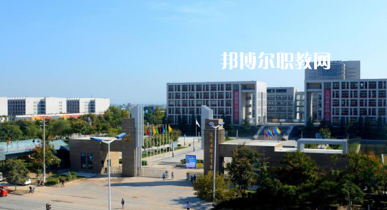 陜西國際商貿(mào)學(xué)院附屬中職校2022年報名條件、招生要求、招生對象