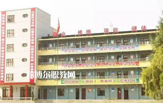 貴州金蓉?zé)o線電技工學(xué)校2022年報(bào)名條件、招生要求、招生對(duì)象