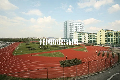 重慶巴南職業(yè)教育中心2022年招生辦聯(lián)系電話(huà)