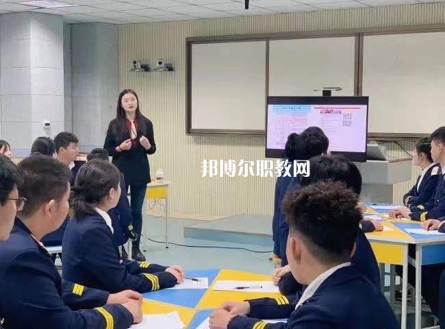 江蘇省大港中等專業(yè)學(xué)校2022年學(xué)費(fèi)、收費(fèi)多少