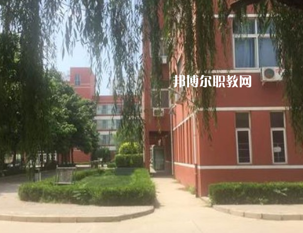 衡水兆華科技中等專(zhuān)業(yè)學(xué)校怎么樣、好不好