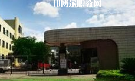 西昌第一職業(yè)技術中學2022年報名條件、招生要求、招生對象