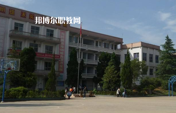 畢節(jié)七星關(guān)中等職業(yè)學(xué)校2022年學(xué)費(fèi)、收費(fèi)多少