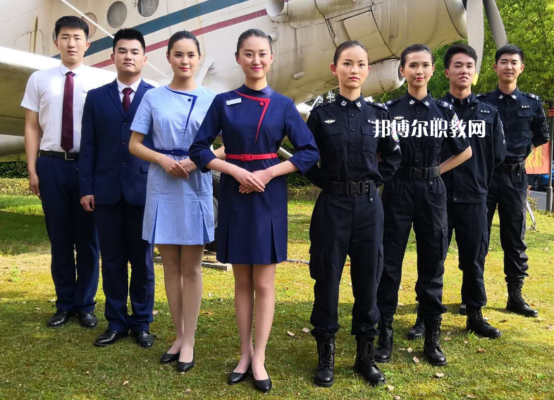 保定技師學(xué)院2022年報(bào)名條件、招生要求、招生對(duì)象