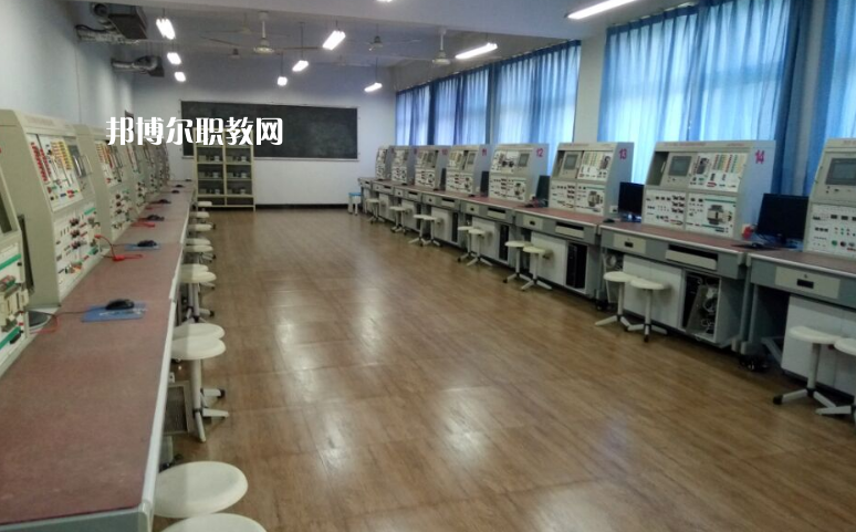 三河市職業(yè)技術(shù)教育中心2022年學(xué)費、收費多少
