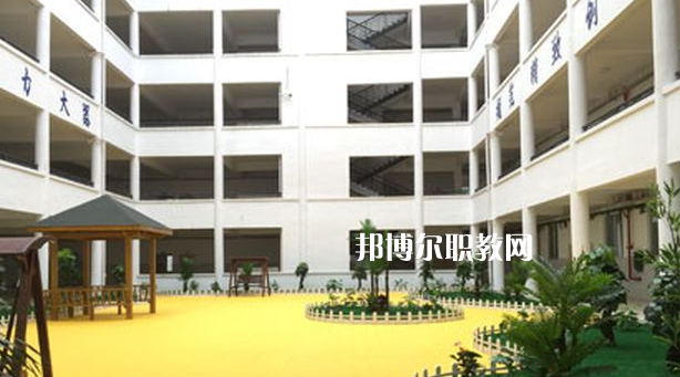 黔東南州德才科技職業(yè)學(xué)校怎么樣、好不好