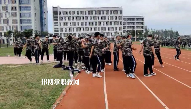淮安工業(yè)中等專業(yè)學(xué)校2022年報(bào)名條件、招生要求、招生對象