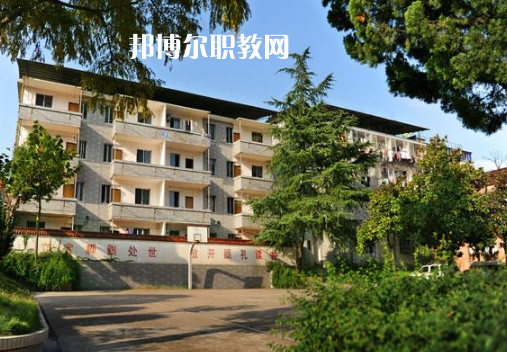 寧南縣職業(yè)技術學校2022年招生辦聯(lián)系電話