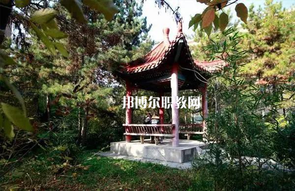 平?jīng)鰩煼秾W(xué)校2022年學(xué)費(fèi)、收費(fèi)多少