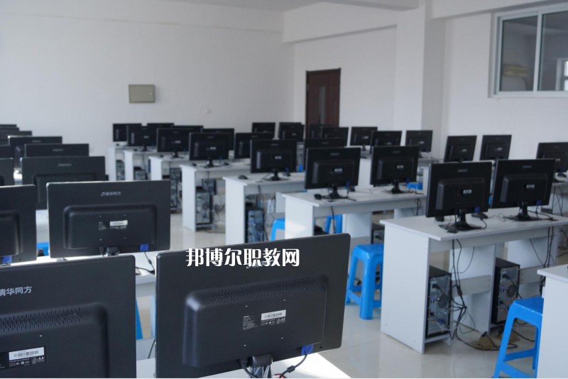 石家莊萬搏中等專業(yè)學(xué)校2022年報名條件、招生要求、招生對象