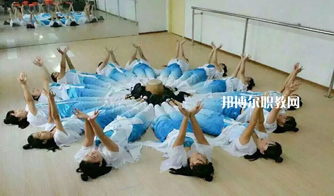 保定市職業(yè)技術(shù)教育中心2022年報名條件、招生要求、招生對象
