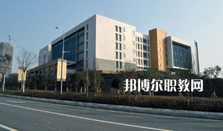 重慶建材技工學校2022年報名條件、招生要求、招生對象