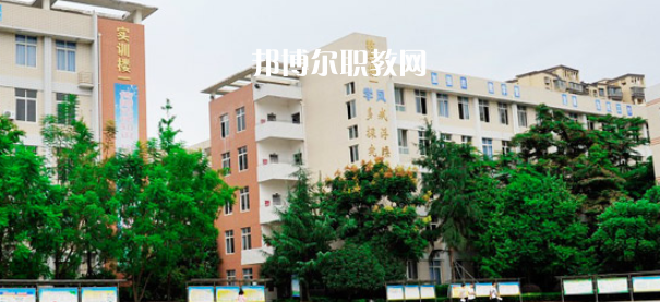 四川省簡(jiǎn)陽市高級(jí)職業(yè)中學(xué)2022年宿舍條件