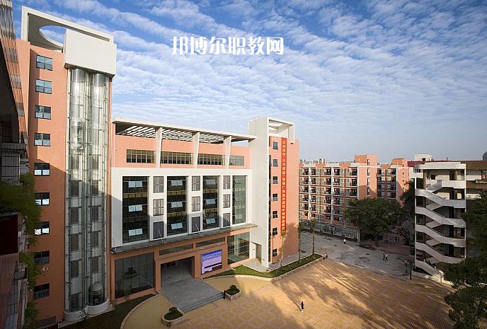 云南國防工業(yè)學(xué)校2022年報名條件、招生要求、招生對象