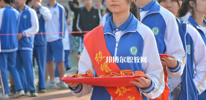 東莞經(jīng)濟(jì)貿(mào)易學(xué)校2022年報名條件、招生要求、招生對象