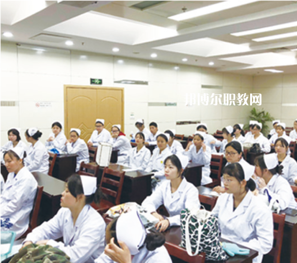 無錫協(xié)新技工學(xué)校2022年報(bào)名條件、招生要求、招生對(duì)象