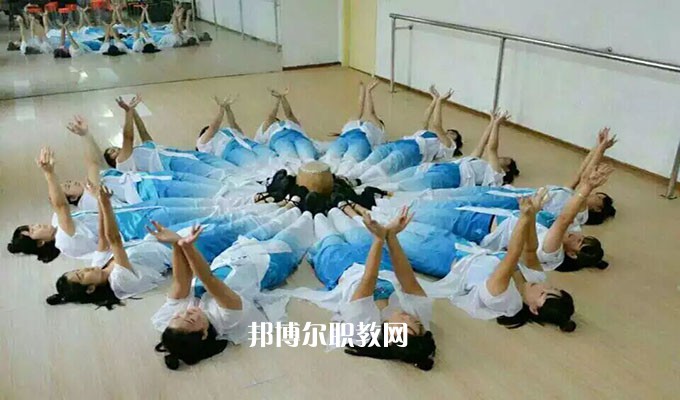 涿鹿縣職業(yè)技術(shù)教育中心2022年報名條件、招生要求、招生對象