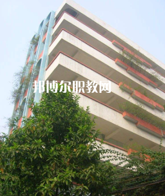 肇慶衛(wèi)生學(xué)校2022年報名條件、招生要求、招生對象
