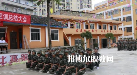 黔東南州工業(yè)學(xué)校2022年學(xué)費(fèi)、收費(fèi)多少