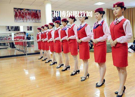 云南藝術(shù)學(xué)校2022年報名條件、招生要求、招生對象