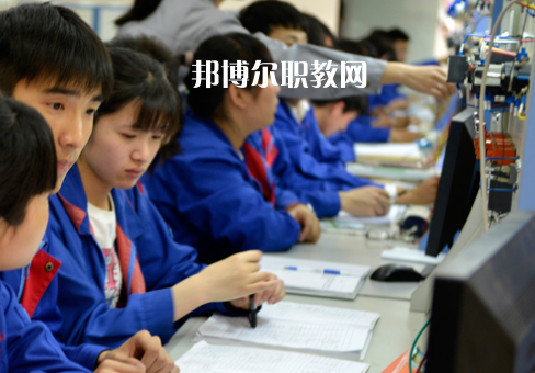 儀征技師學(xué)院2022年報(bào)名條件、招生要求、招生對(duì)象