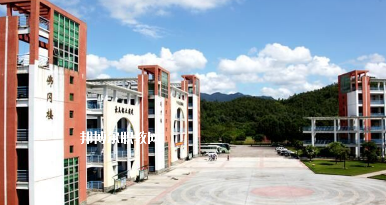 云南監(jiān)獄管理局技工學(xué)校2022年報名條件、招生要求、招生對象