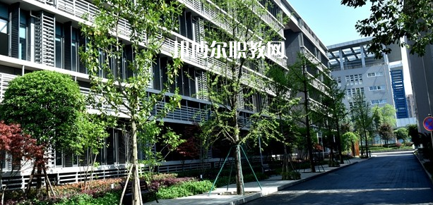 成都市技師學院怎么樣、好不好