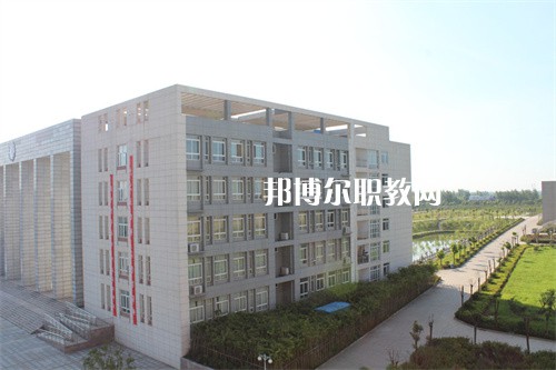 安徽六安技師學(xué)院2022年學(xué)費(fèi)、收費(fèi)多少