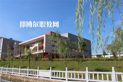 安徽六安技師學院2022年報名條件、招生要求、招生對象