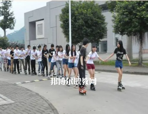 內(nèi)江大千職業(yè)技術(shù)學(xué)校2022年報(bào)名條件、招生要求、招生對(duì)象