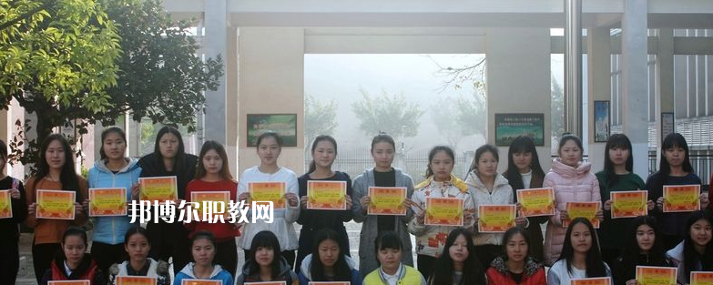 梅州藝術學校2022年報名條件、招生要求、招生對象